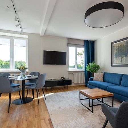 Old Town Luxury Penthouse Apartment With Emajogi View Tartu Exteriér fotografie