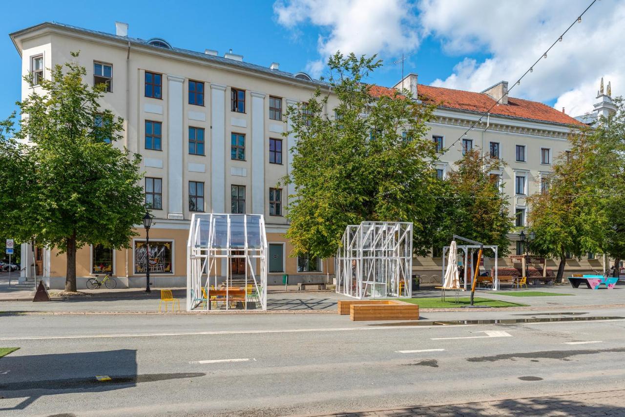 Old Town Luxury Penthouse Apartment With Emajogi View Tartu Exteriér fotografie