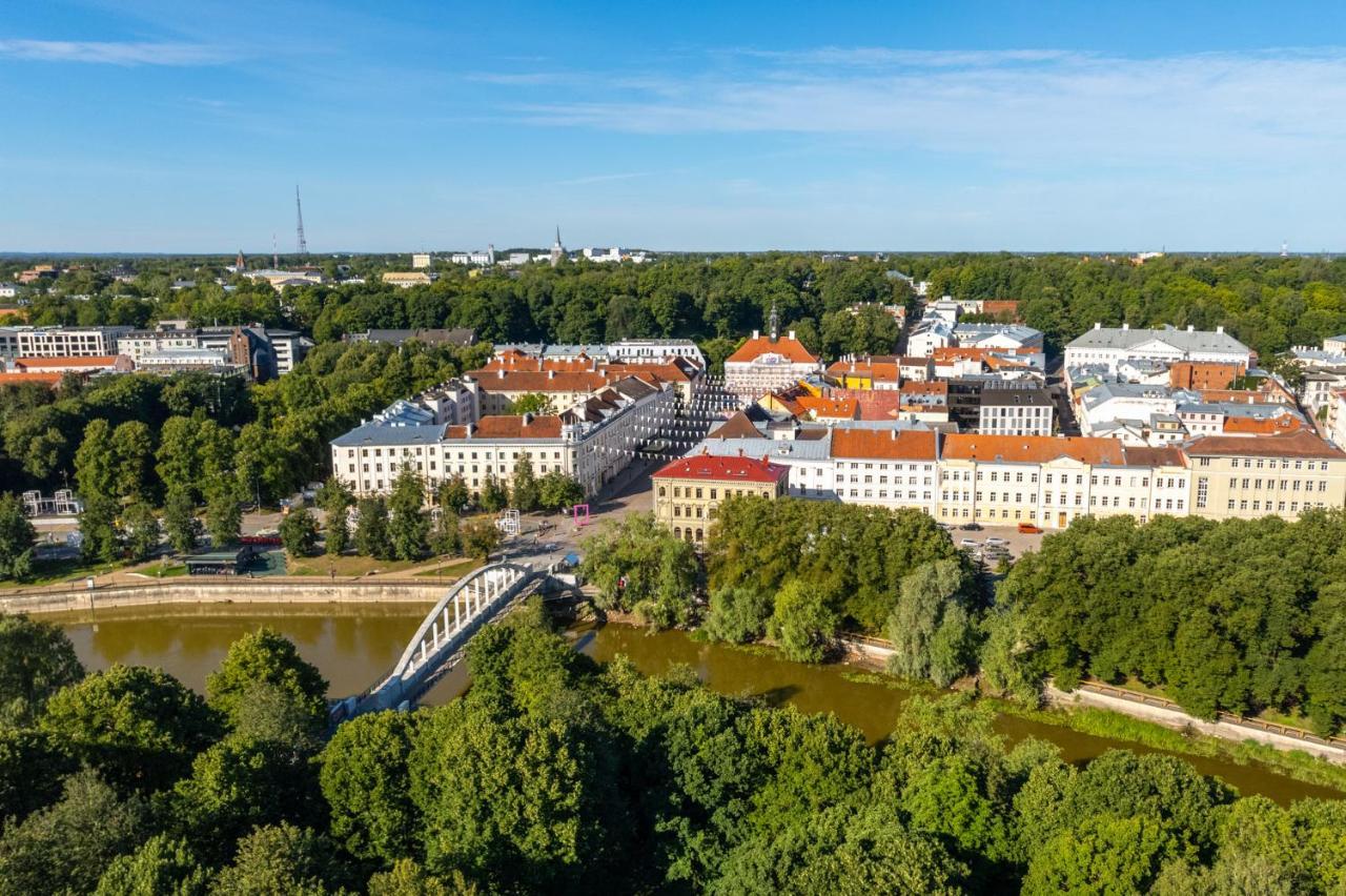 Old Town Luxury Penthouse Apartment With Emajogi View Tartu Exteriér fotografie
